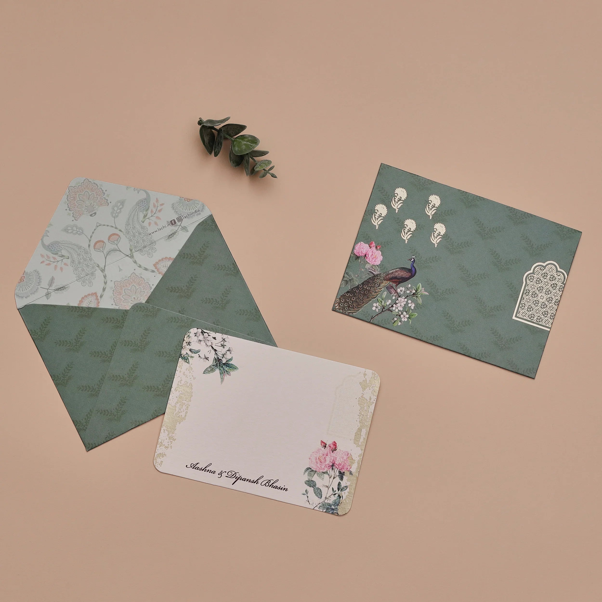 PEACOCKCOURTYARD-NOTECARD_1.jpg